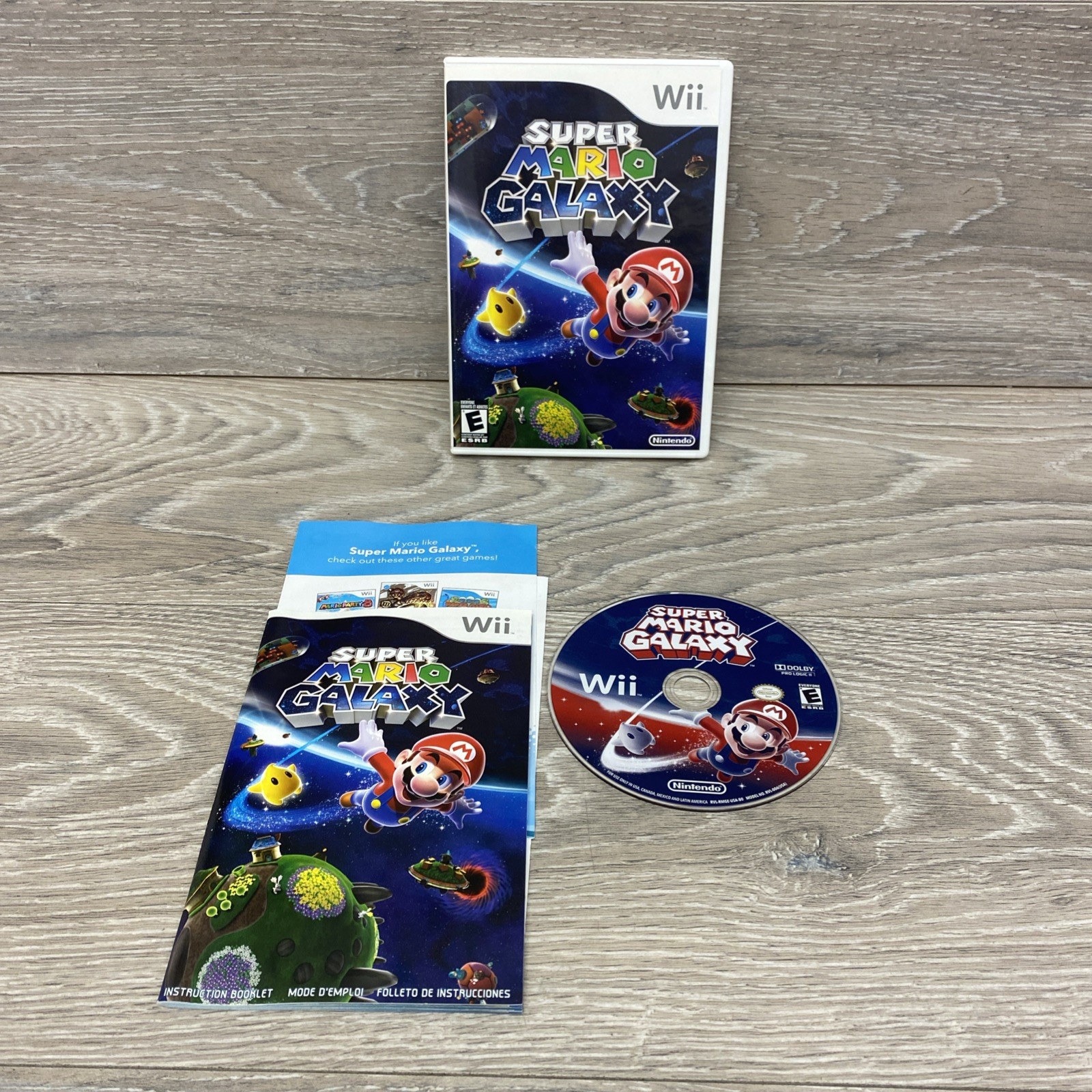 Wii Super Mario Galaxy Nintedo 2007 Complete with Manual Tested Works