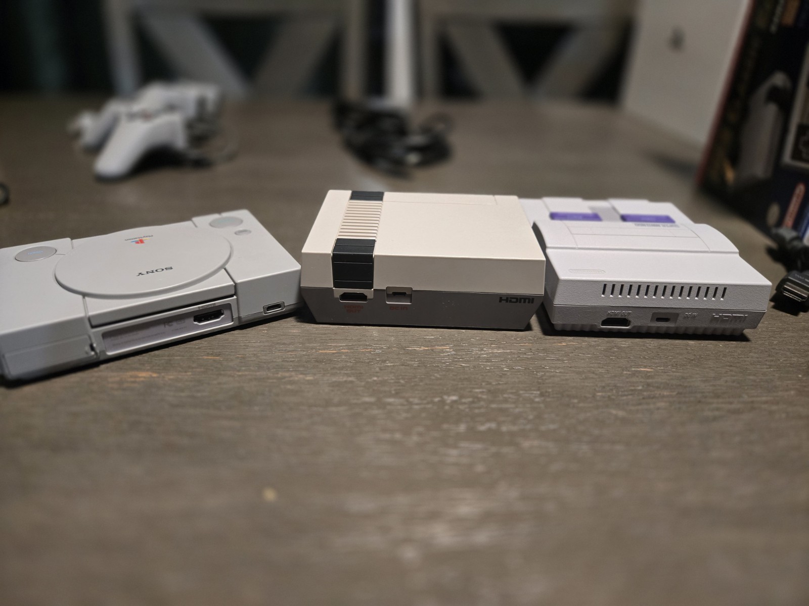 Mini Console Lot. Classic Nintendo NES,SNES, And Playstation