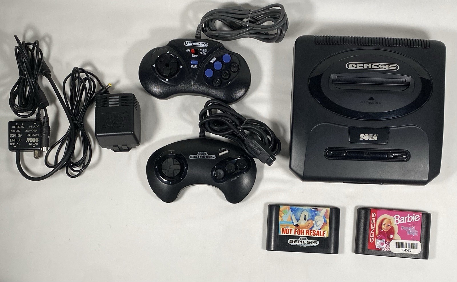 Sega Genesis Console MK-1631 Bundle Sonic NFR Barbie 2 Controllers Tested