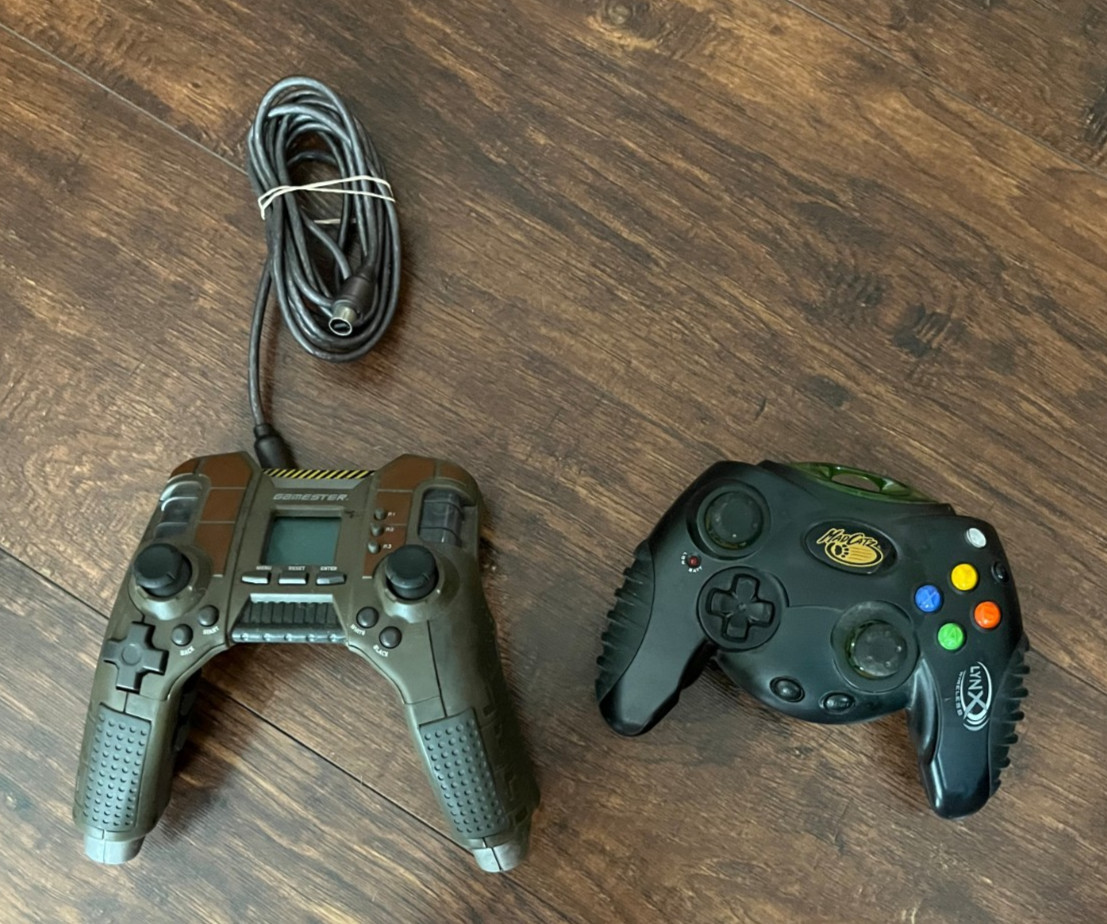 Microsoft Xbox console controllers Radica Gamester Mad Catz Lynx Wireless
