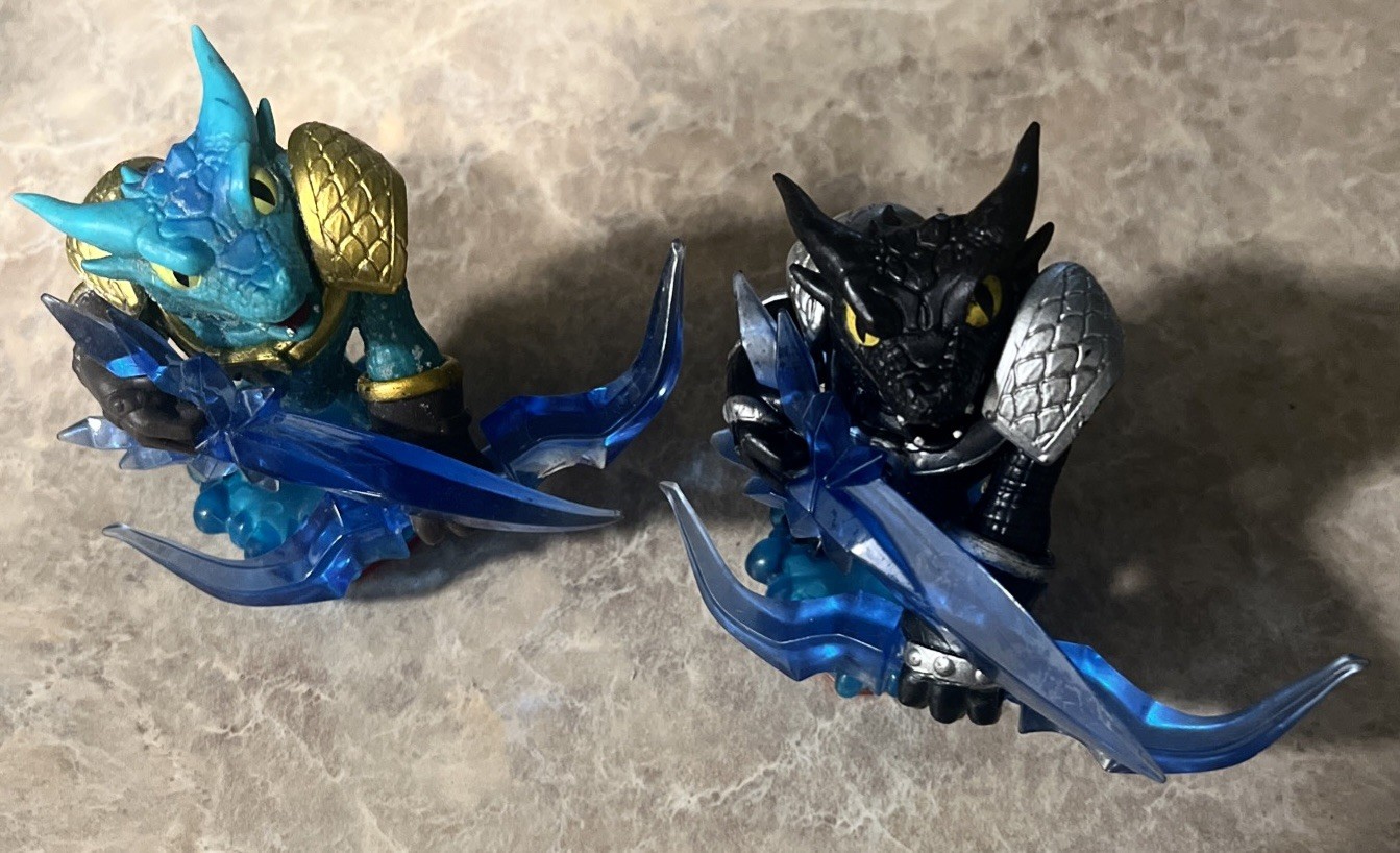 Skylanders Dark Snap Shot Figures Trap Master Trap Team Variant Water bundle