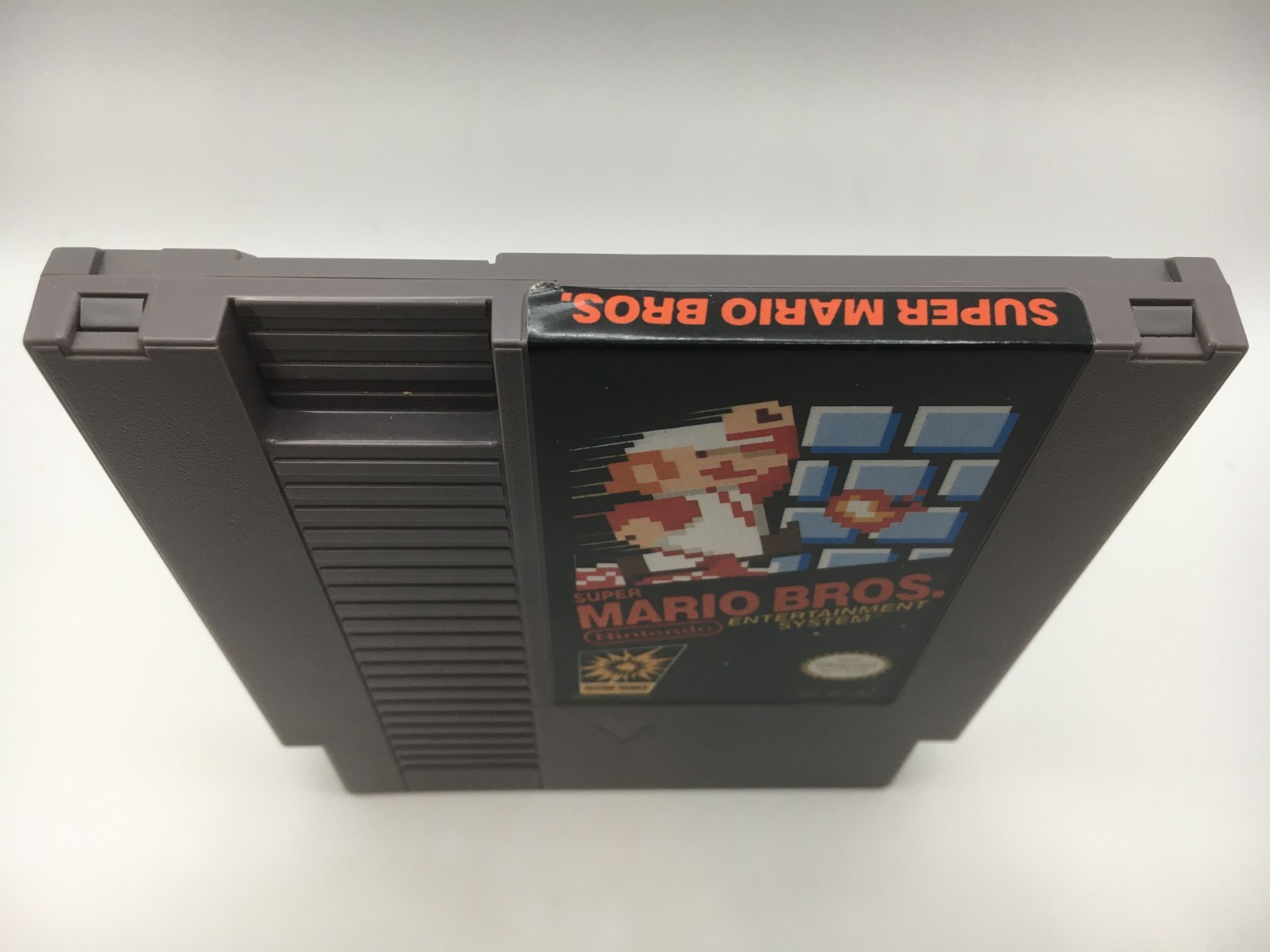 Nintendo NES 1985 – Super Mario Bros. w/ Box, Sleeve & Manual
