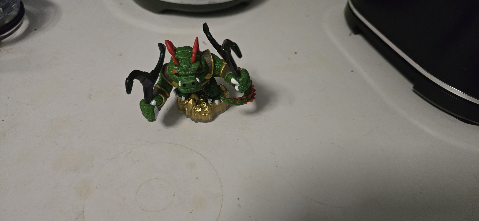 Skylanders Trap Team Eons Elite Dino-Rang NFC Video Game Toy