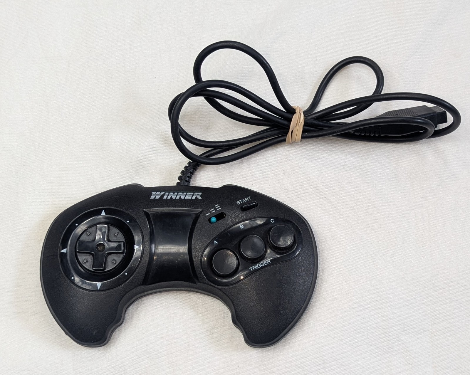 Lot Of Off Brand Game Controller’s -Winner Sega, Nyko For PC, Unbranded GameCube