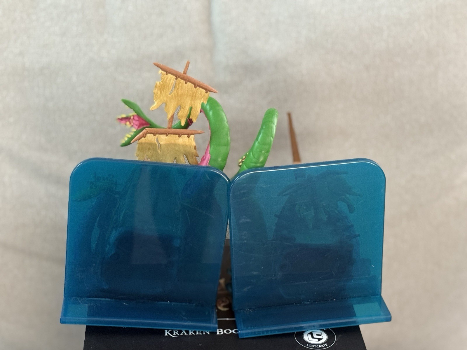 Sea of Thieves Kraken Bookends Loot Crate Xbox Gaming Collectible 2019 Rare