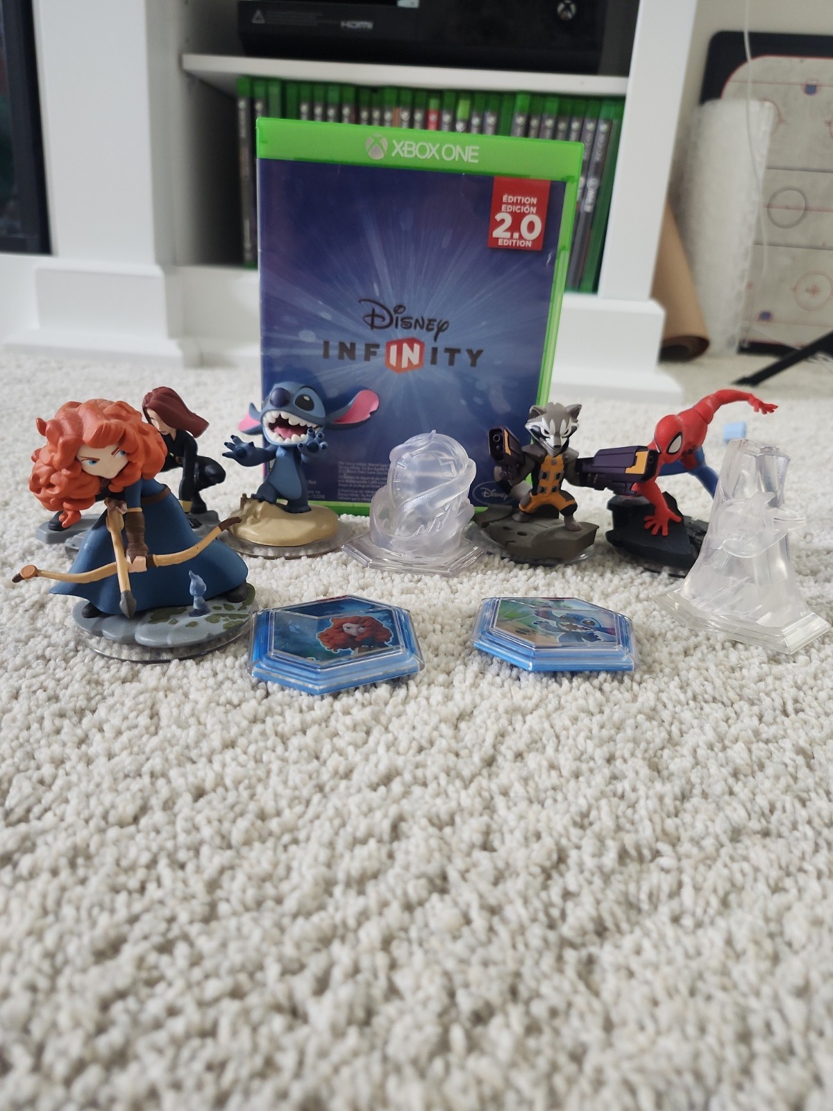 Lot Of Disney Infinity 2.0 Characters, Discs, And Game