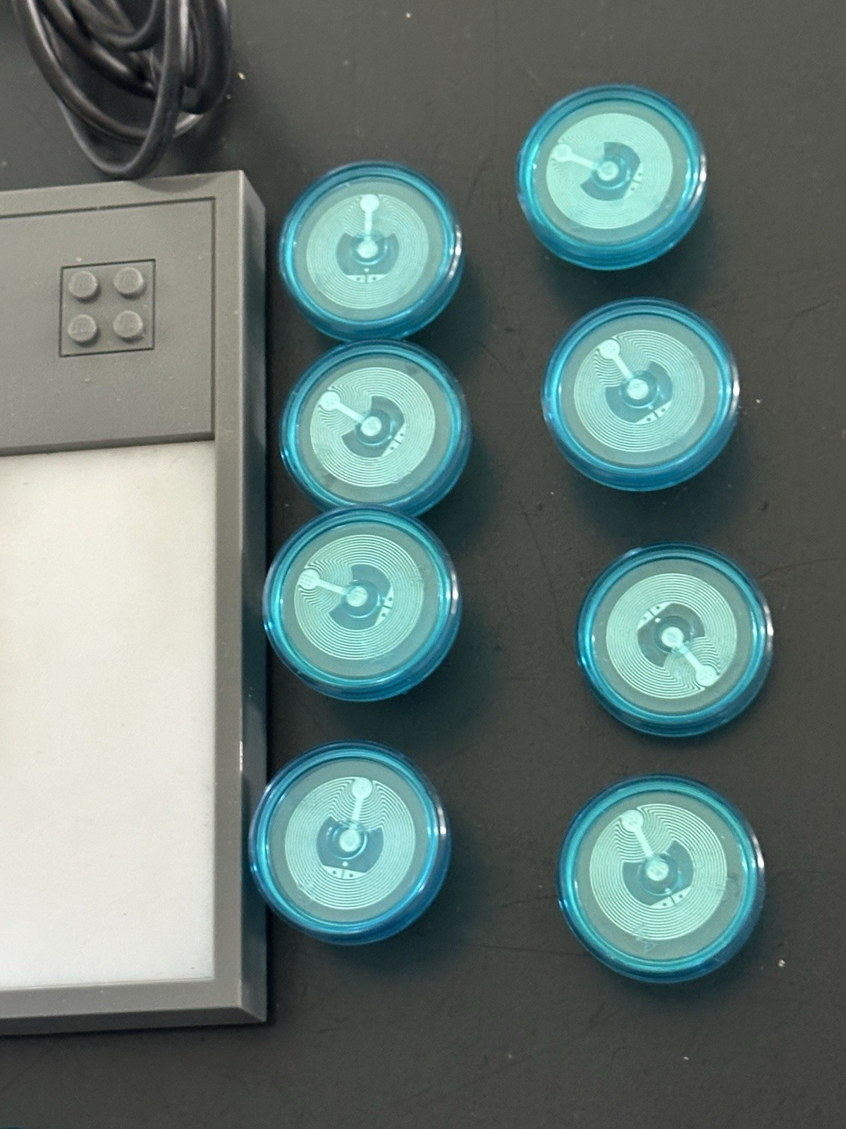 LEGO dimensions Toy Pay & Game Tokens Lot Portal Base, NFC Discs + Accessories