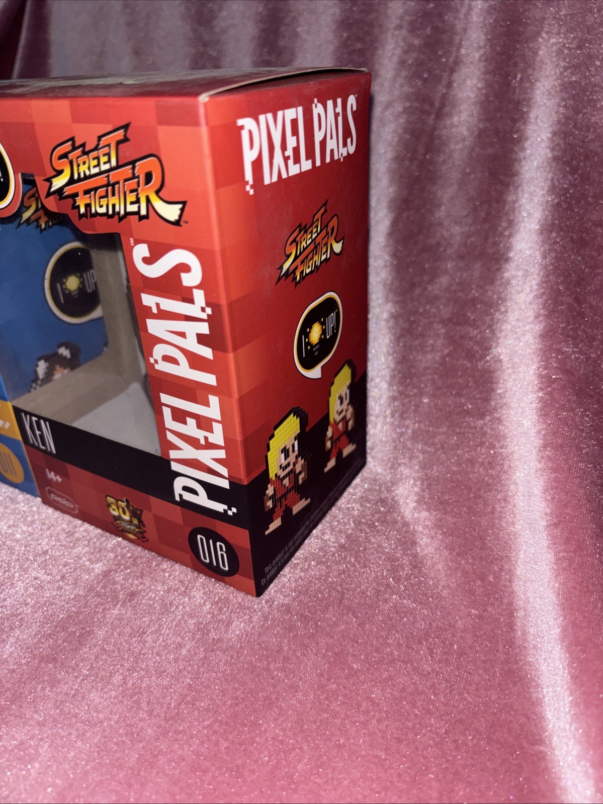Pixel Pals: Street Fighter 30th Anniversary -Ken #016 And Chun Li#011