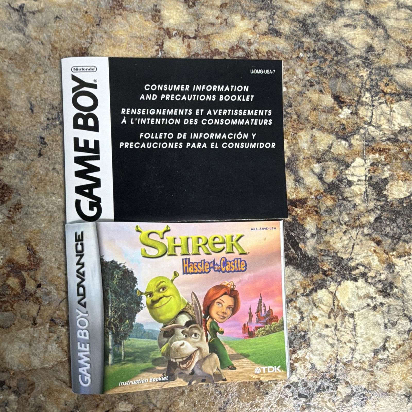 TDK Shrek: Hassle at the Castle (GBA) Manual Included NTSC-U/C E 2002