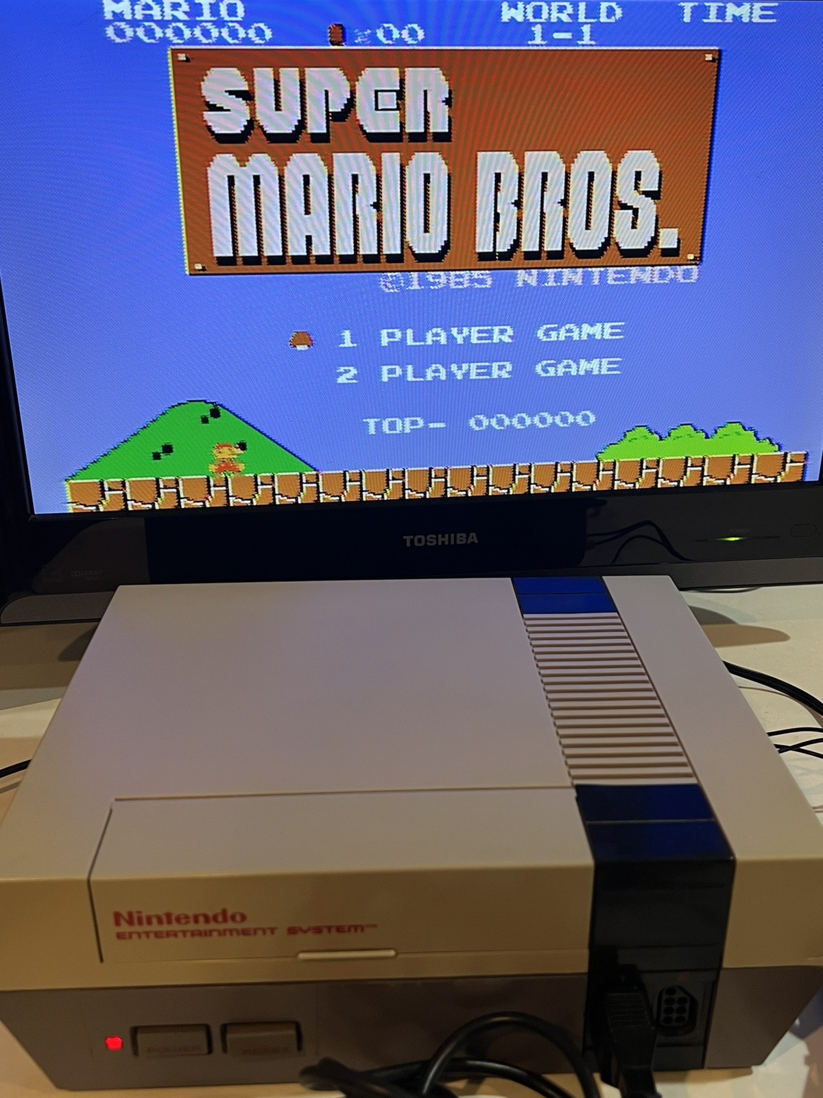 Nintendo NES Console Bundle – 7 Games – 2 Controllers – Tested And Working