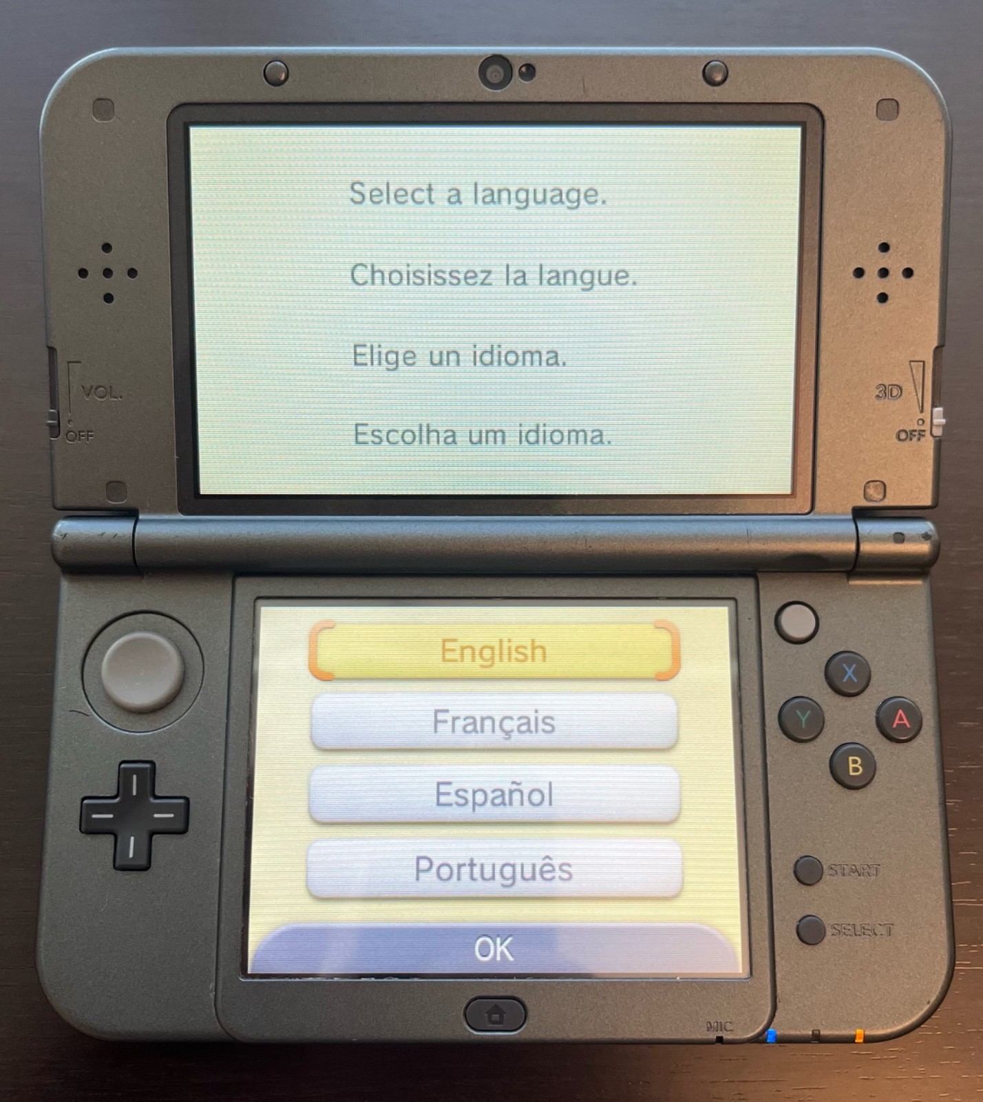 Nintendo New 3DS XL, includes Zelda Link Between Worlds, Some Flaws Scratches
