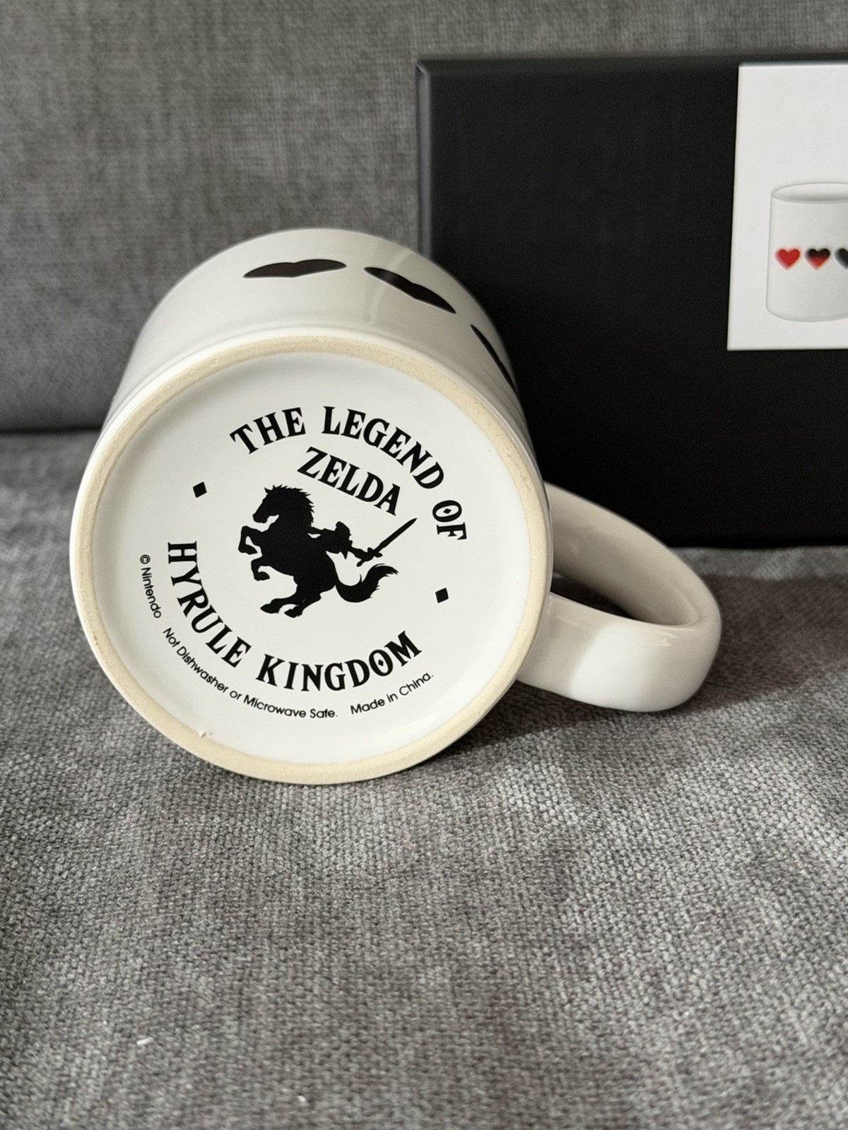 Nintendo NY Legend of Zelda Heart Container Heat Change Mug Cup NWT Link Ocarina