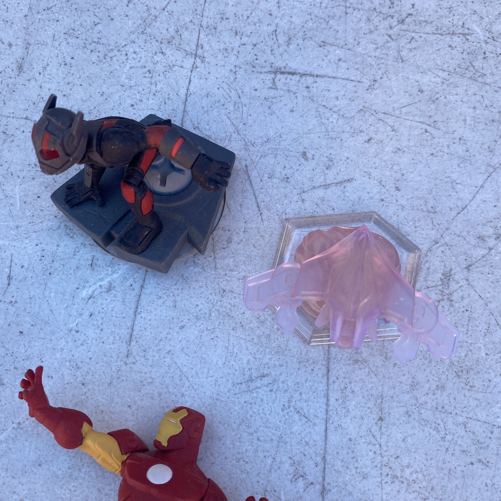 Disney Infinity 2.0 Marvel Lot of 8 Captain America Hulk Thor Iron Man