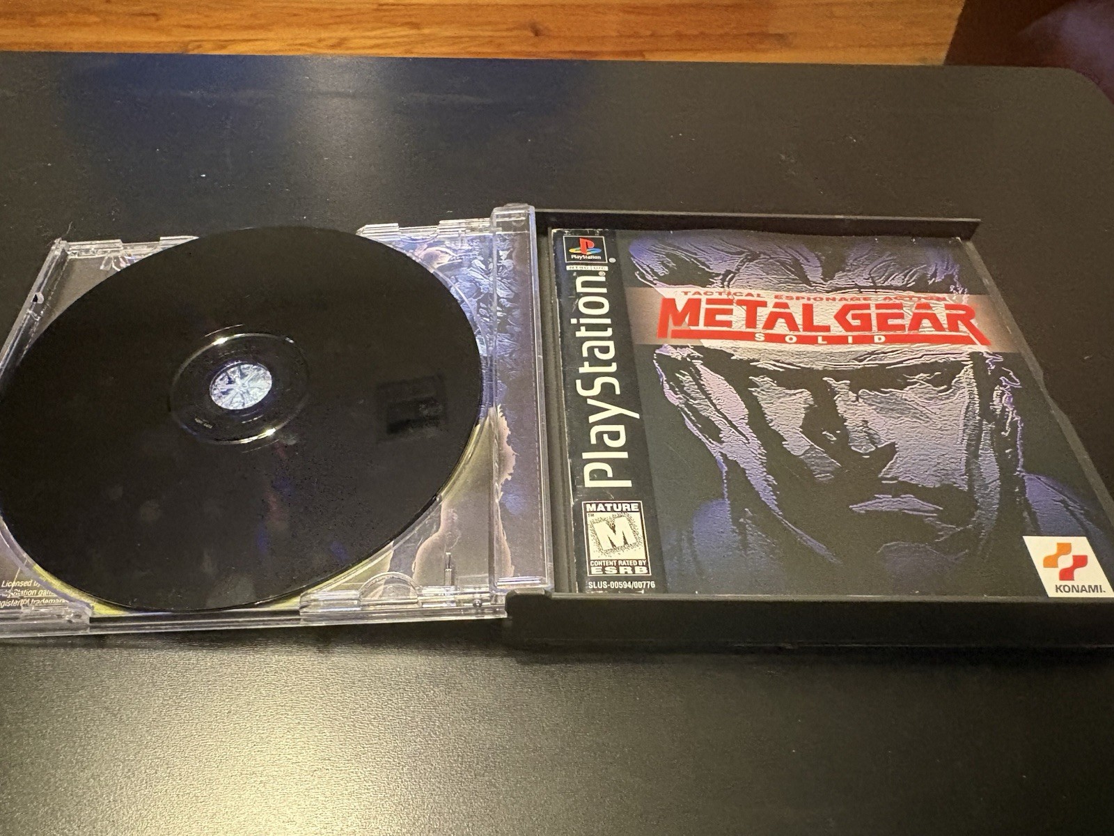 Metal Gear Solid (Sony PlayStation 1, 1999) CIB