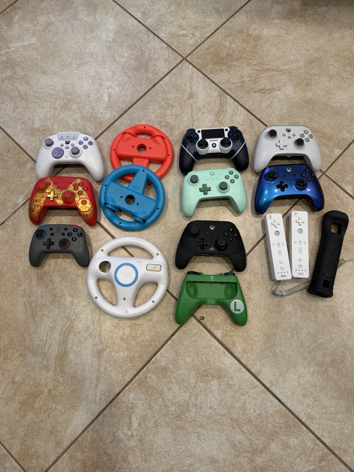 Lot Of 14 Xbox, Wii, Switch Controllers Various Colors Controllers PARTS ONLY