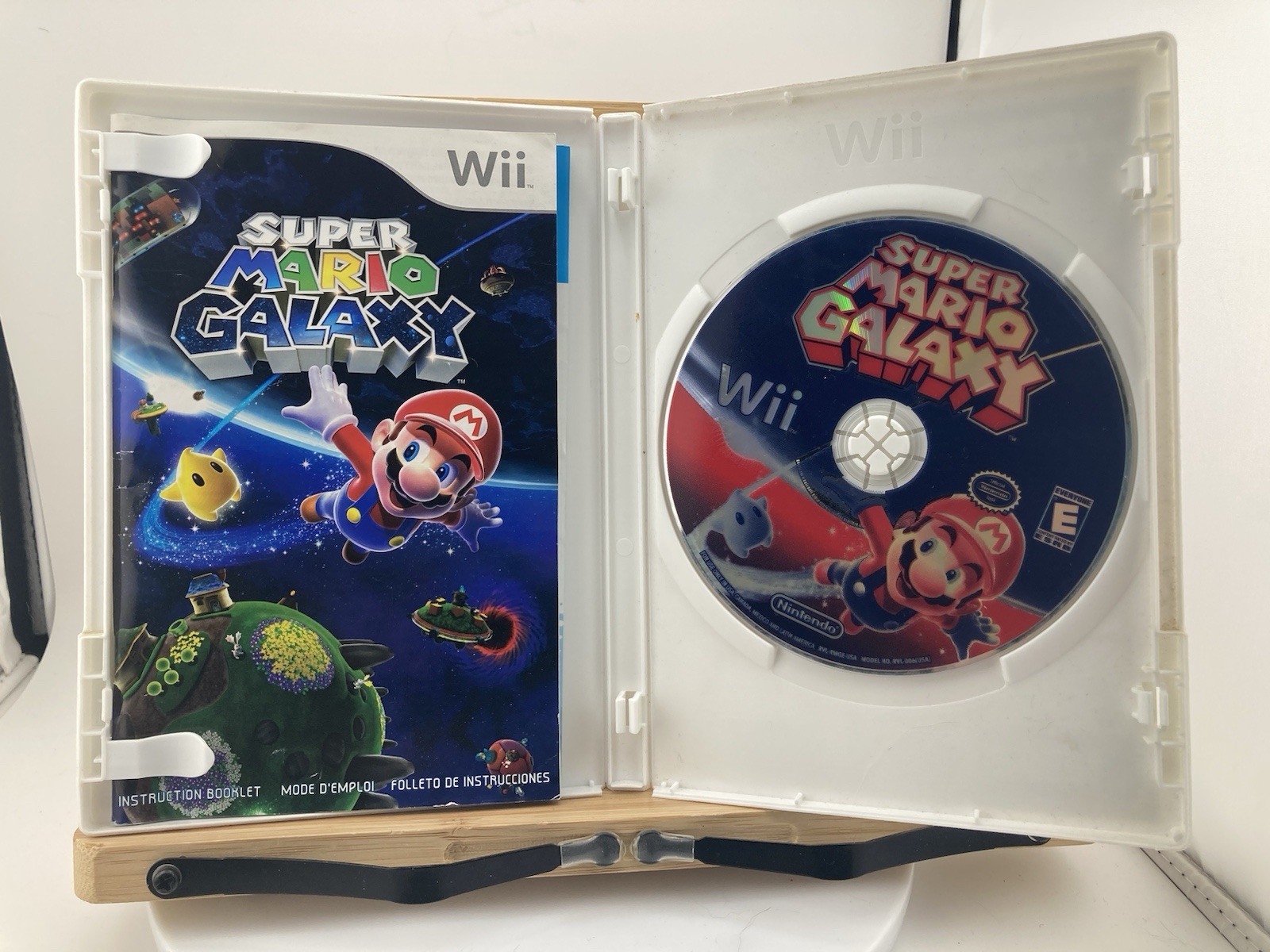 Super Mario Galaxy (Nintendo Wii, 2007) CIB