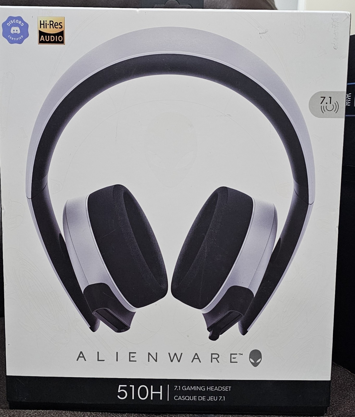 Alienware Ear-Cup (Over the Ear) 7.1 PC Gaming Headset Gray – AW510H
