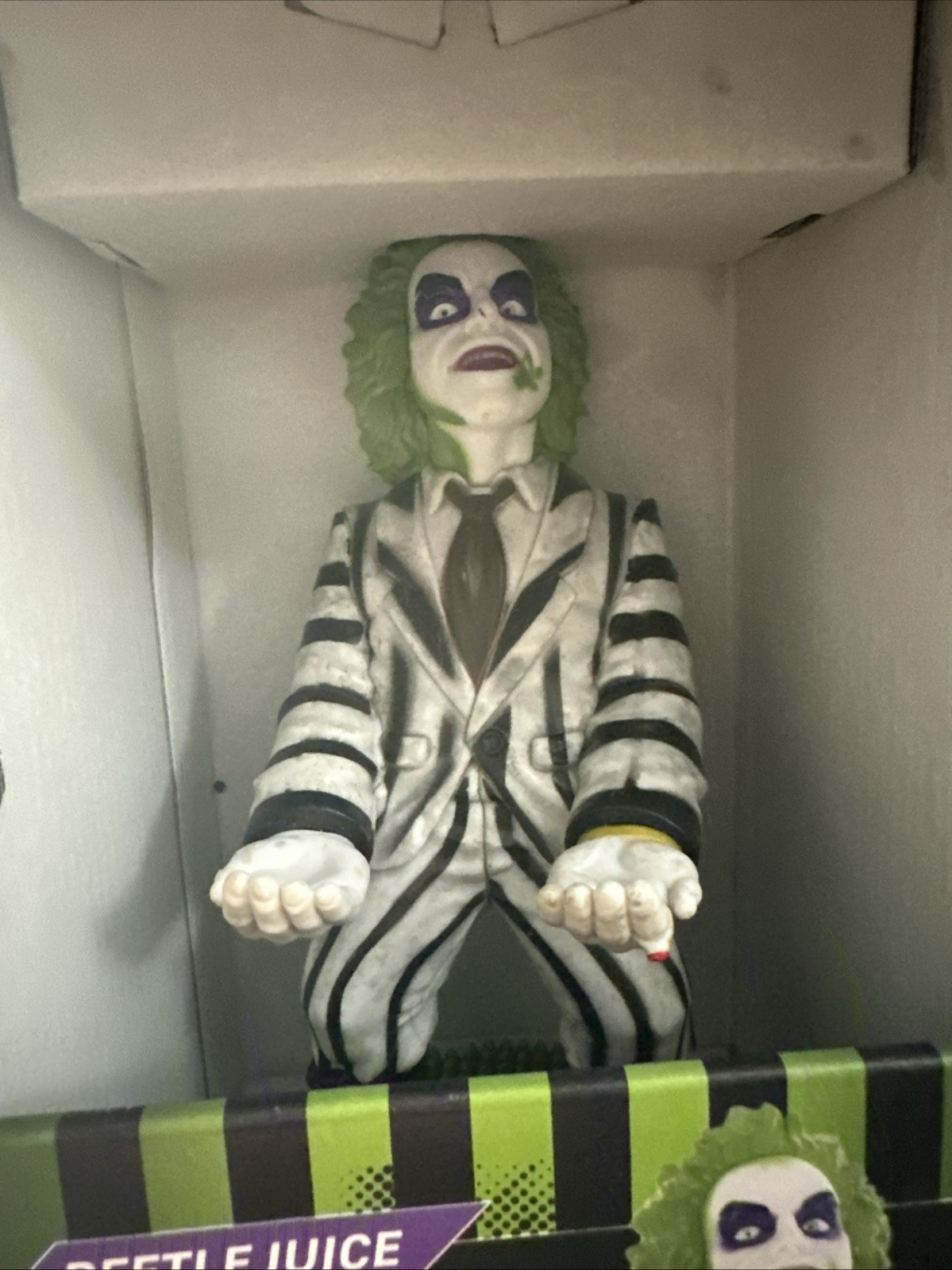 Beetlejuice PS3 PS4 PS5 XBOX NES Controller Stand Mobile Smart Phone Holder NIB