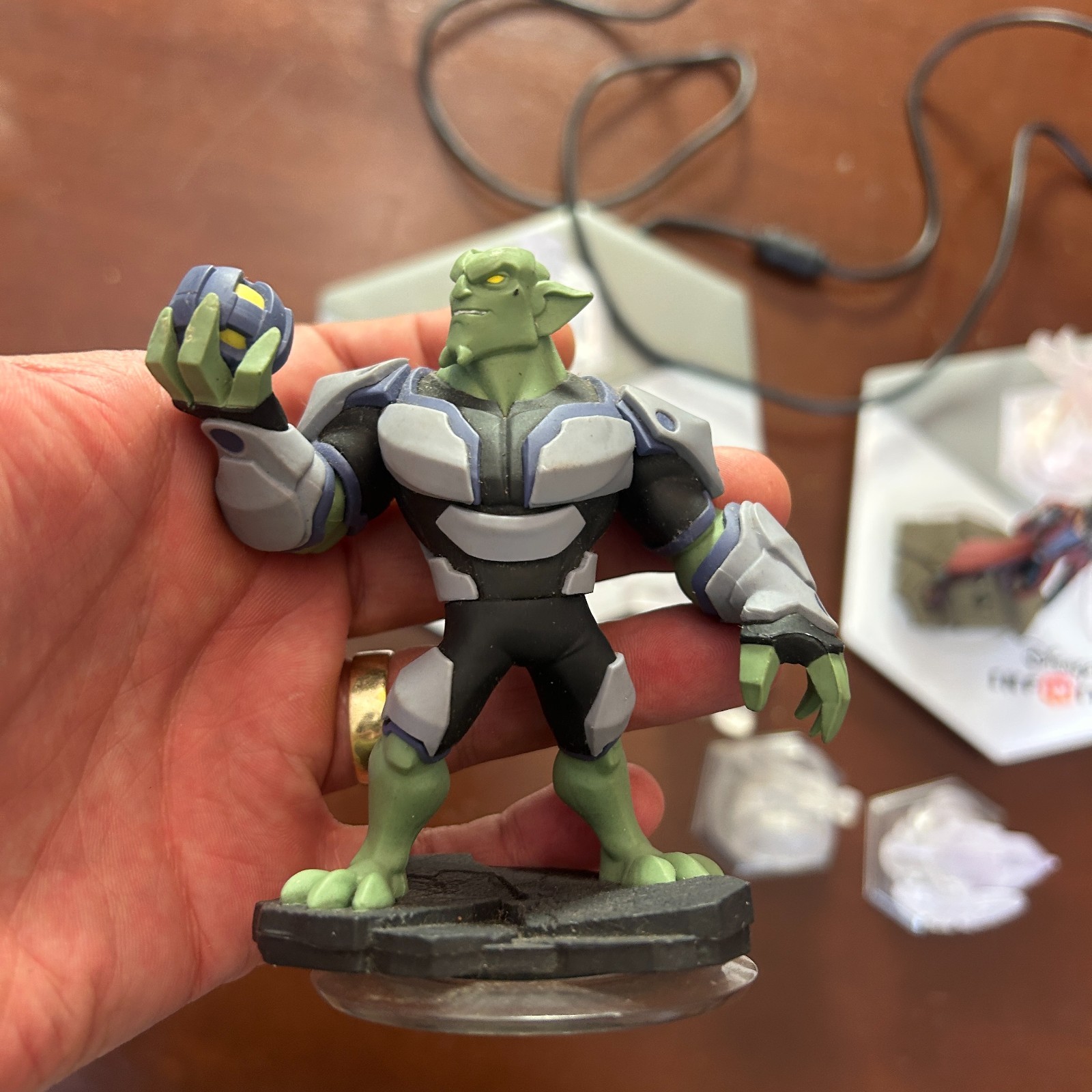 Disney Infinity Lot Of 2 Portal Bases 3 Figures 5 Crystals Guardians Marvel More