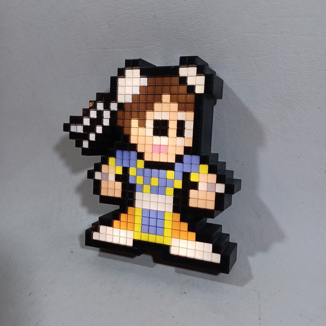 Pixel Pals – Chun-Li Street Fighter – Light Up Display – Capcom –