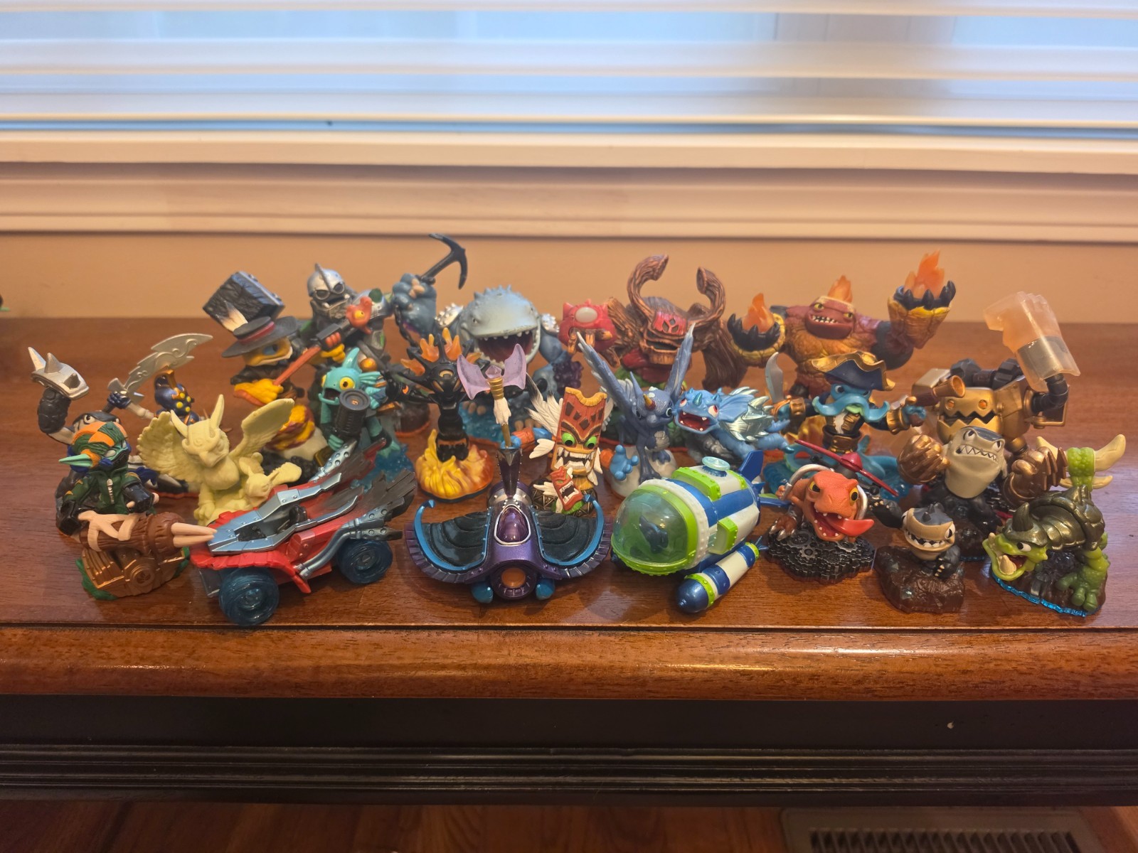 Skylanders Giant Figures- bulk lot