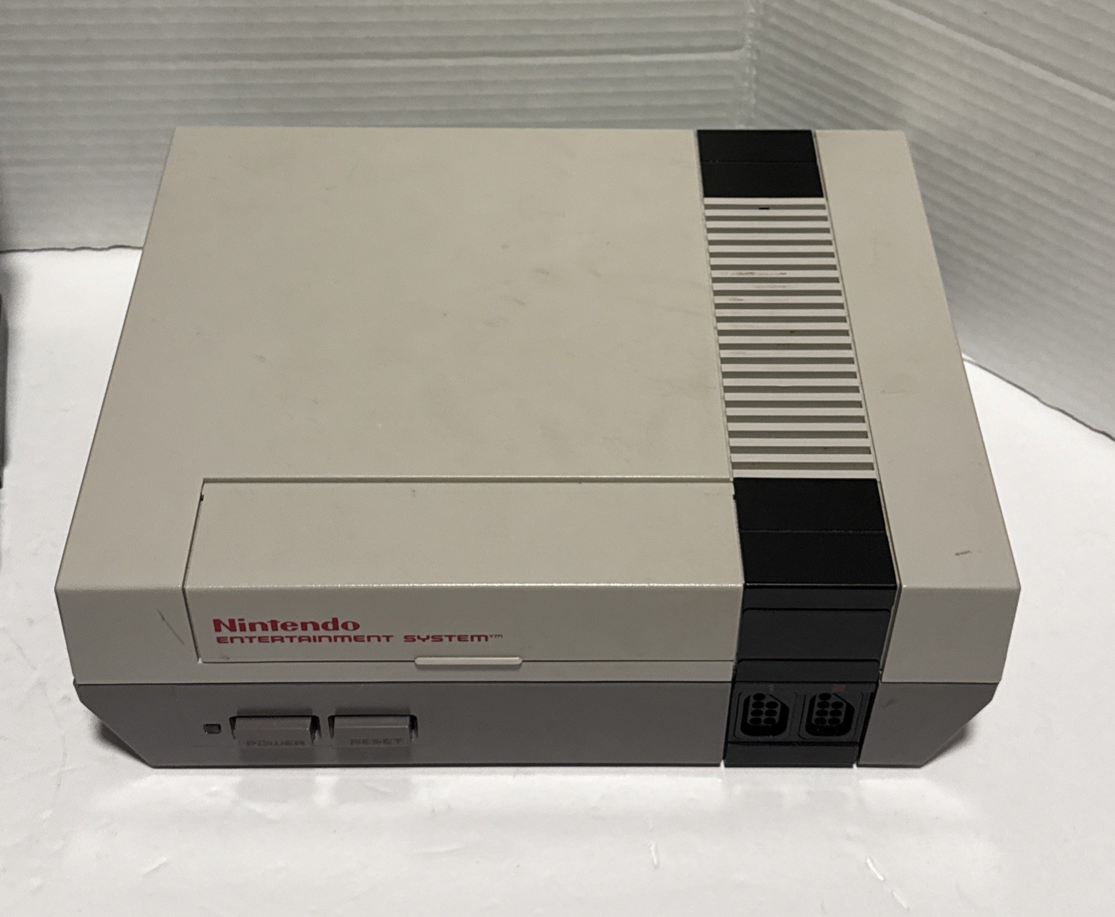 Nintendo NES Console Bundle with 8 Games, 2 Controllers – Tested & Working