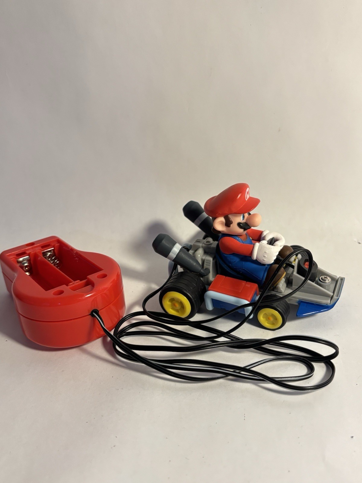 2011 Super Mario Wired 2 Button Remote Control Car ​Nintendo – Tested (no cover)