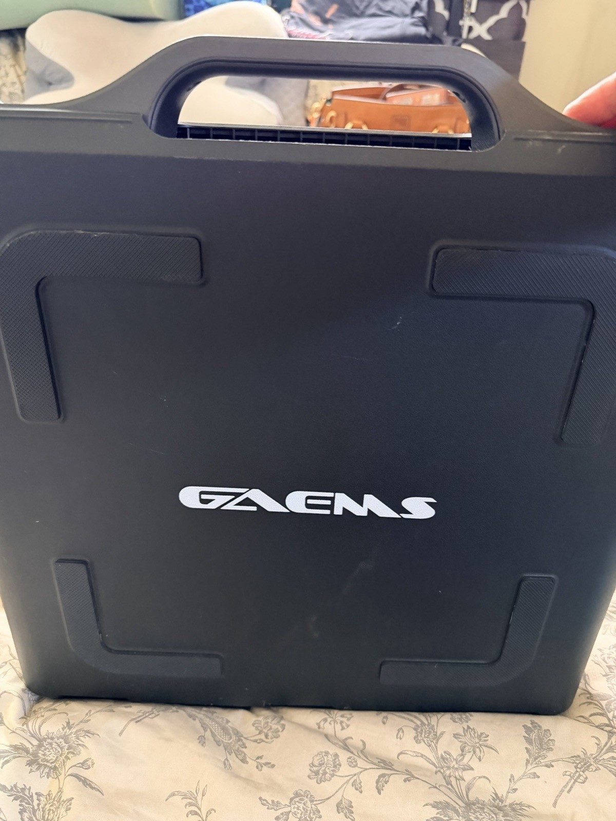 GAEMS Vanguard G170FHD Travel Case w/ Built-In Monitor PS4/Xbox One