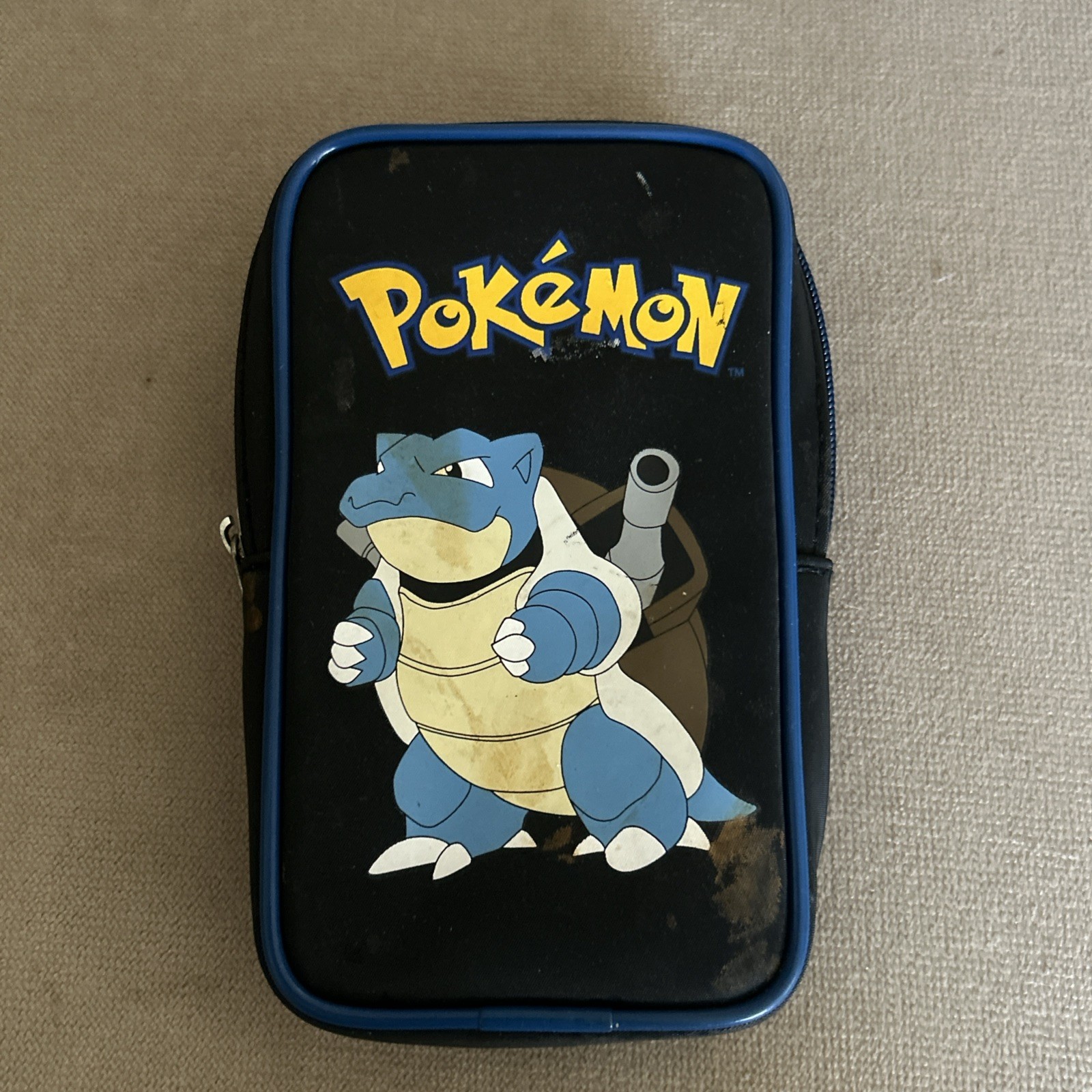 Nintendo Game Boy Pocket – Red (Turns On) AND Pokémon Blastoise case for it !!