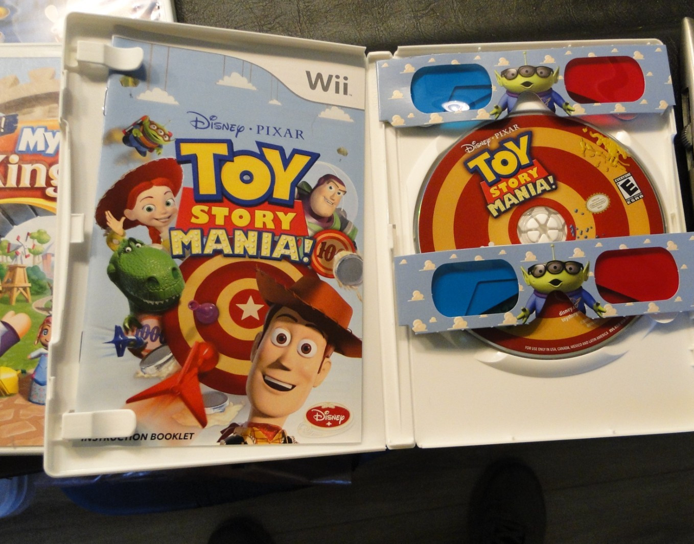 Nintendo Wii Game Console W 9 Family Games W NU Draw Tablet, Controller, Nunchuc