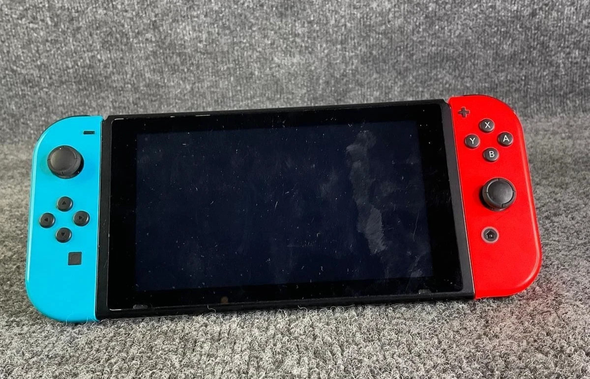 Nintendo Switch 32GB Console Neon Red Blue Joy-Cons Used Box