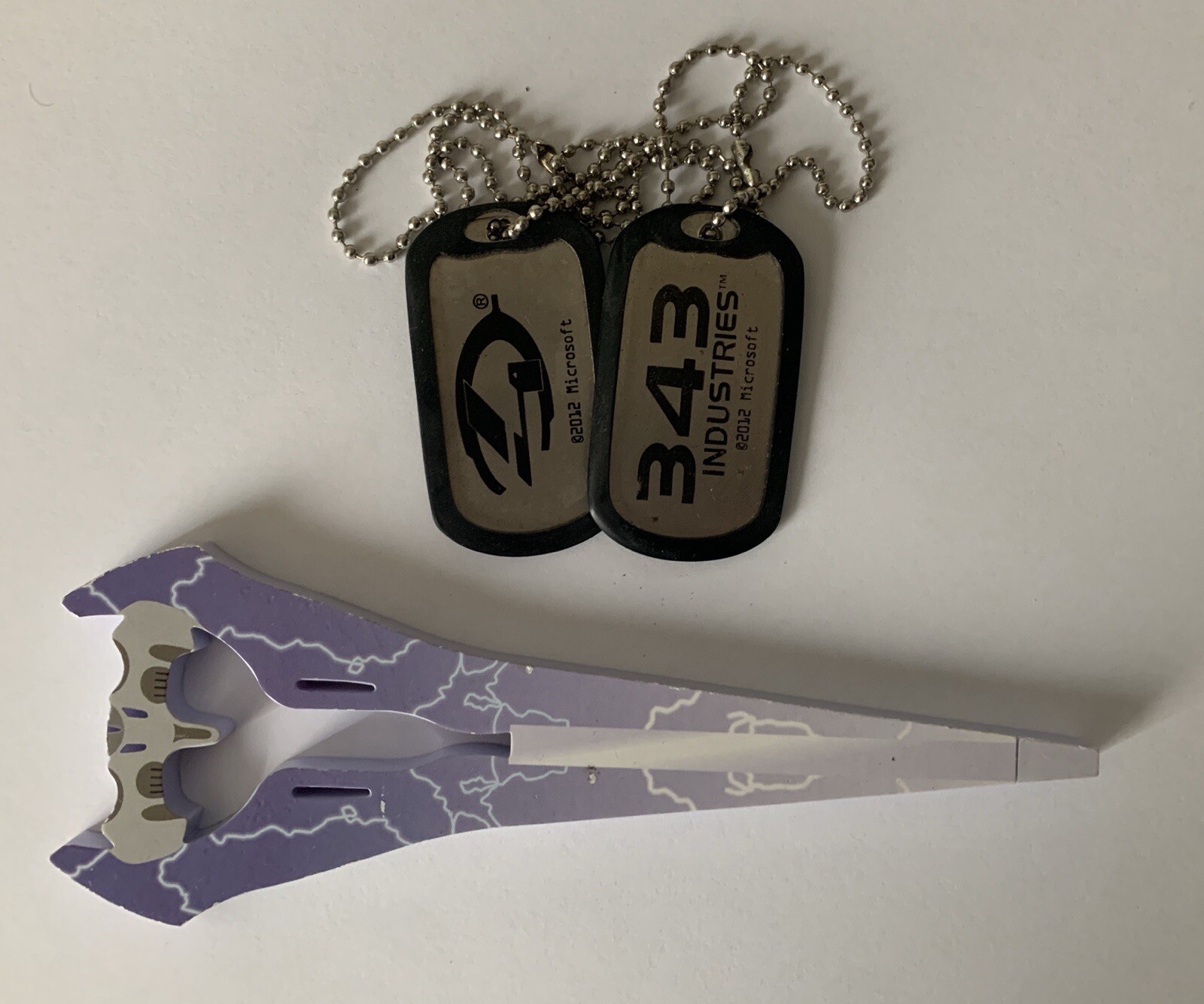 XBOX INFINITY HALO 4 DOG TAGS 343 INDUSTRIES, Microsoft 2012 ENERGY SWORD PEN