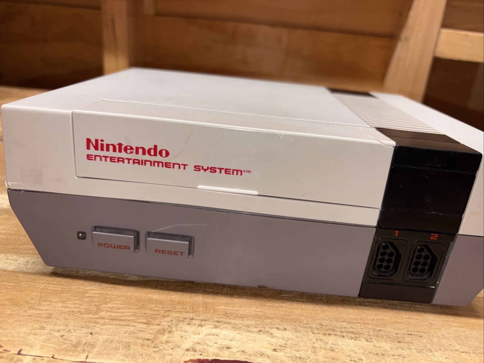 Original Nintendo NES Console w/ 2 Controllers, Zapper & 4 Games! NEW PINS!