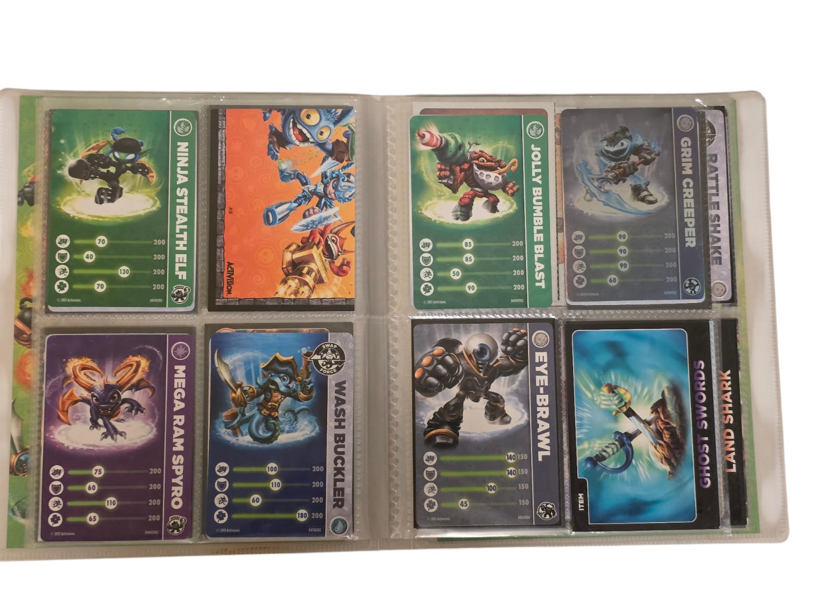 Skylanders SWAP FORCE Trading Card Album, with 109 Cards, FULL! 2012, 2013 Topps