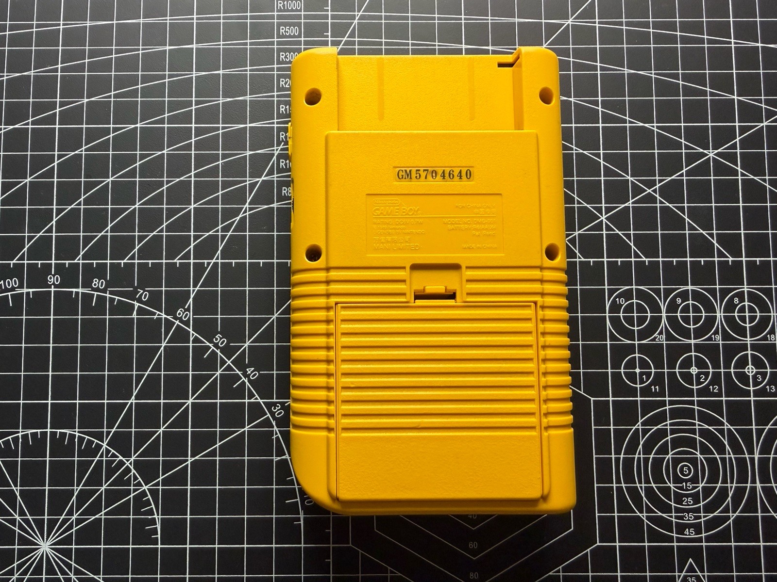 Extremely Rare Yellow Nintendo Game Boy DMG MANI Limited – 100% Authentic