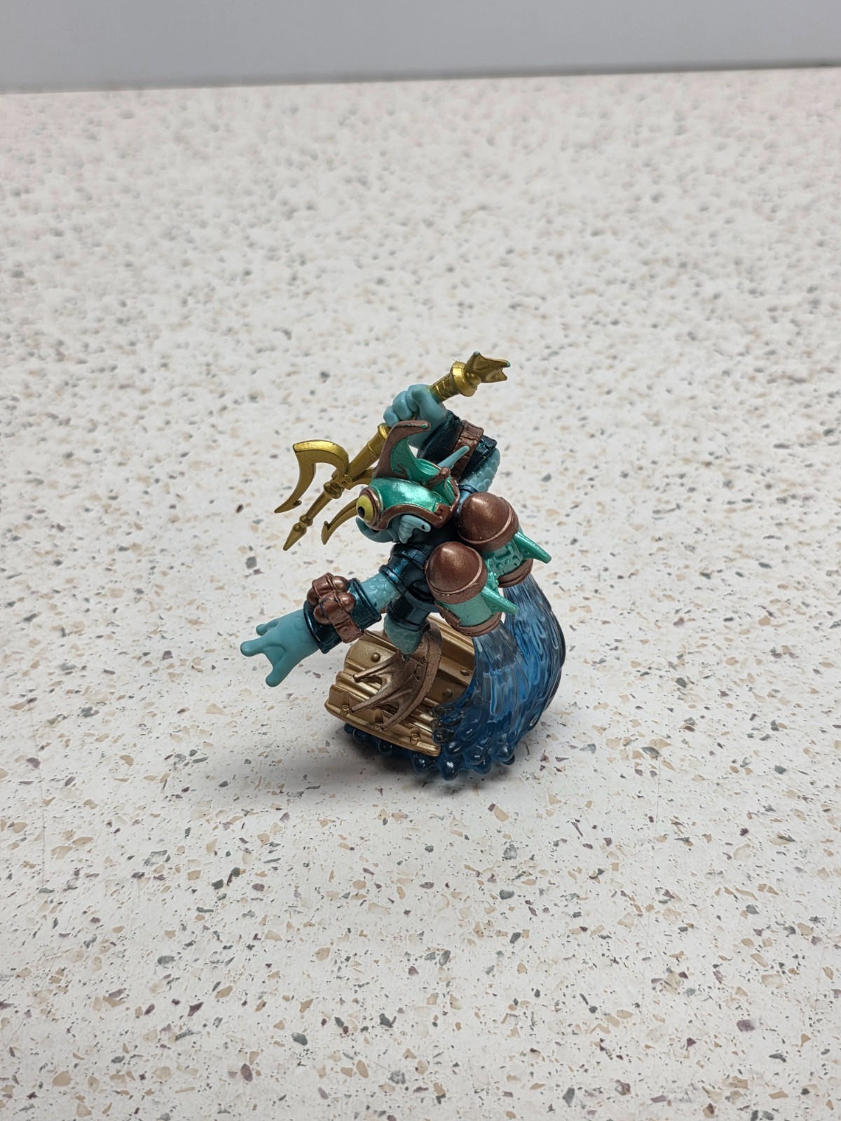 Skylanders Superchargers Deep Dive Gill Grunt Character Figure Video Game Toy