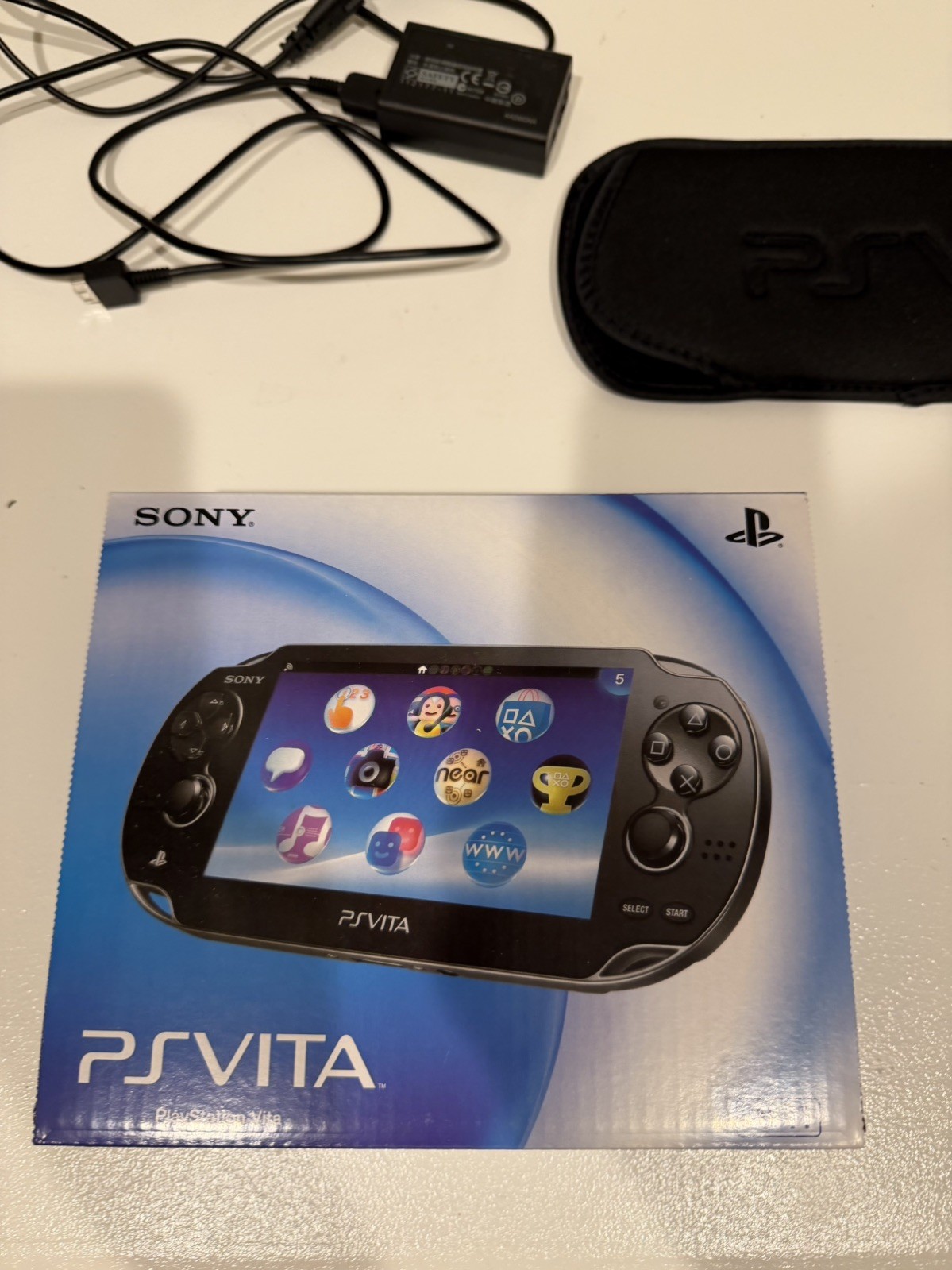 Excellent Condition Sony PS Vita 1000 PCH-1000 OLED 64GB SD Card CIB With Box