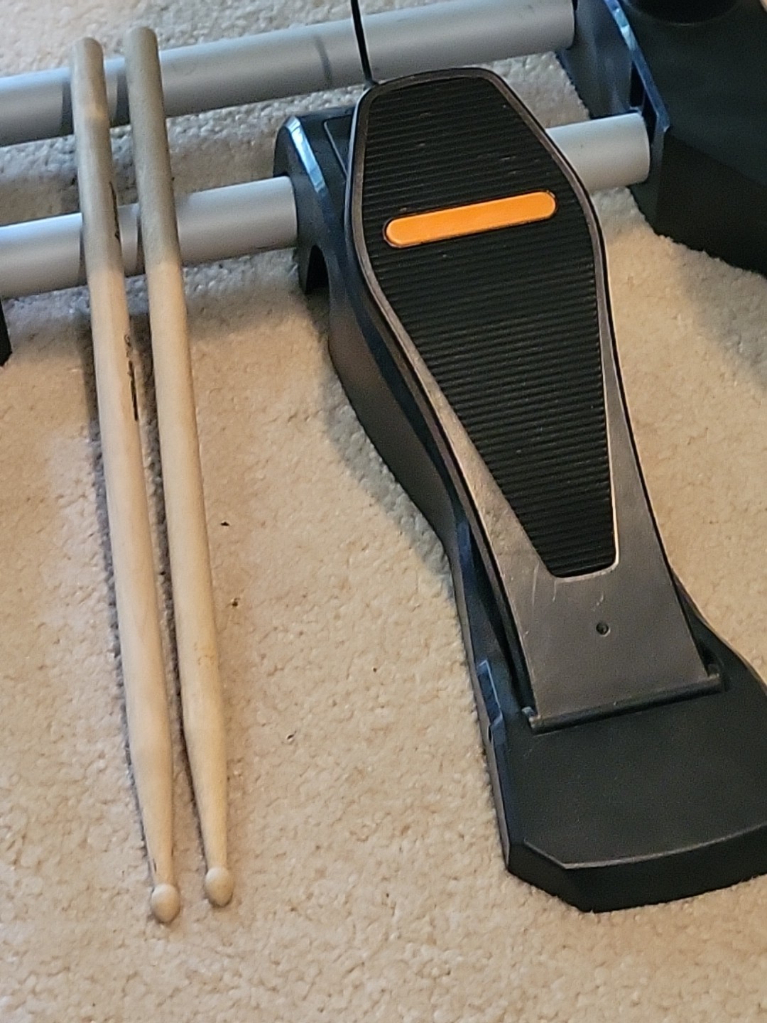 Xbox 360 Rock Band /Guitar Hero Bundle Set -Tested – See Notes For DESCRIPTION