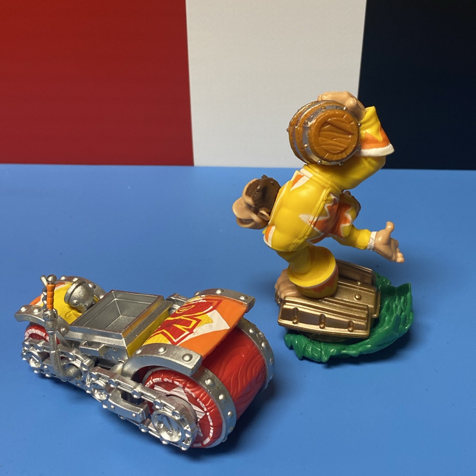 Skylanders Superchargers Donkey Kong Barrel Blaster Racing Car
