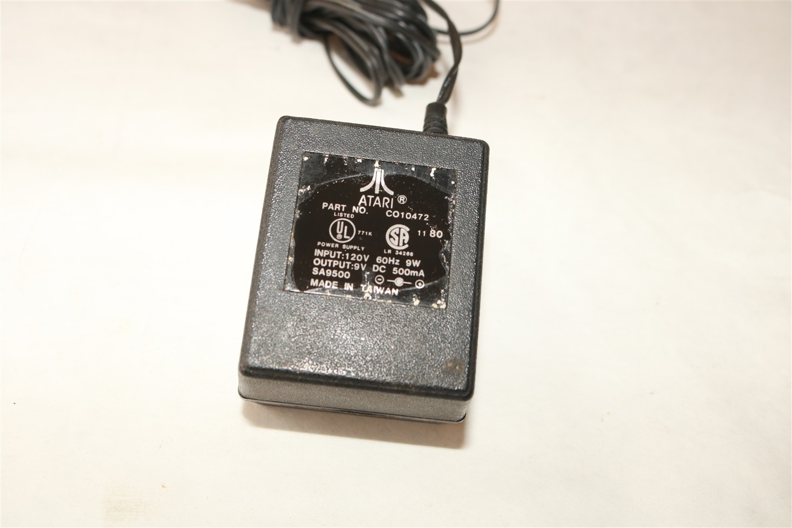ATARI 2600 – POWER SUPPLY ADAPTER PLUG-IN CORD