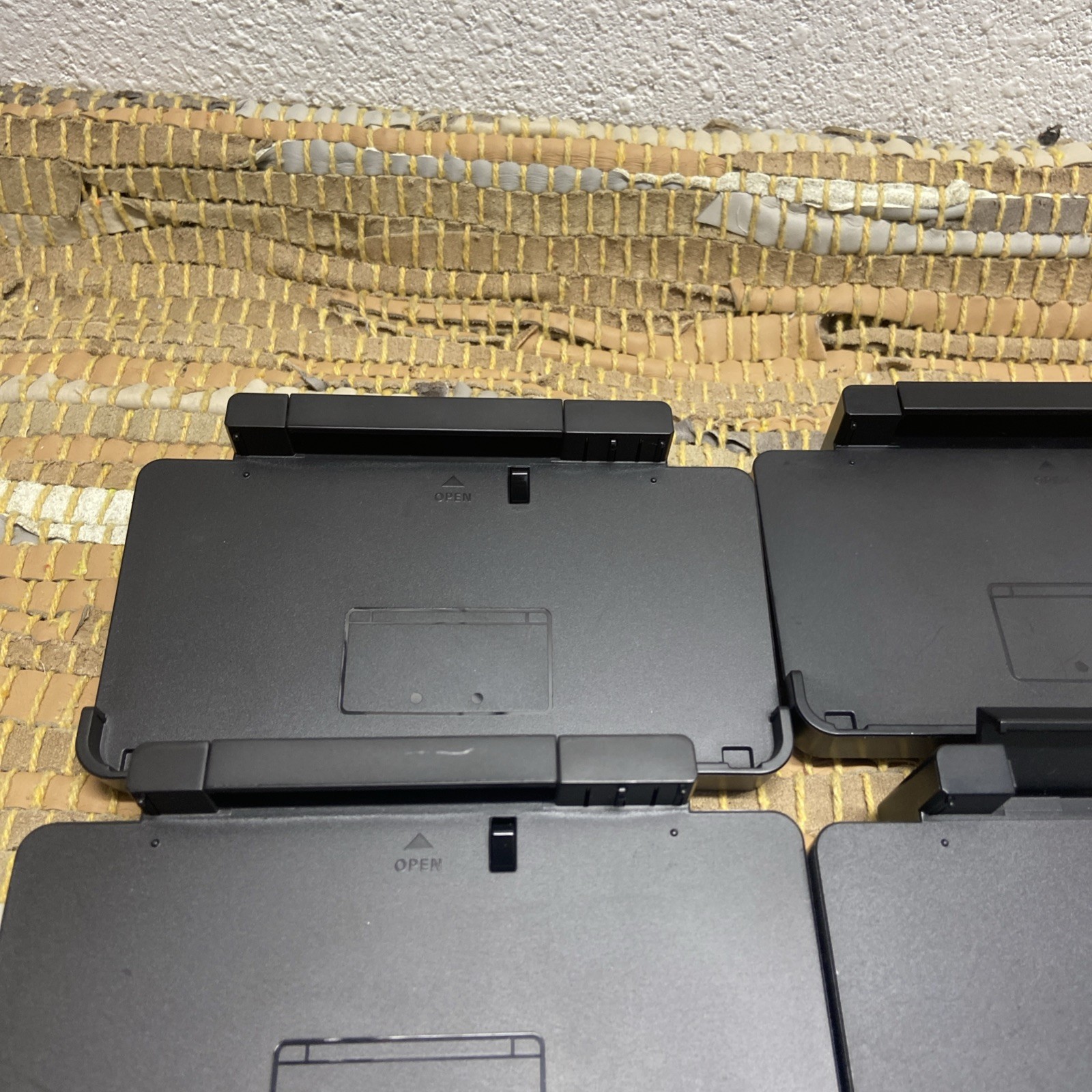 Lot Of 6 Original Nintendo 3DS Battery Charging Dock Cradle Base Black CTR-007