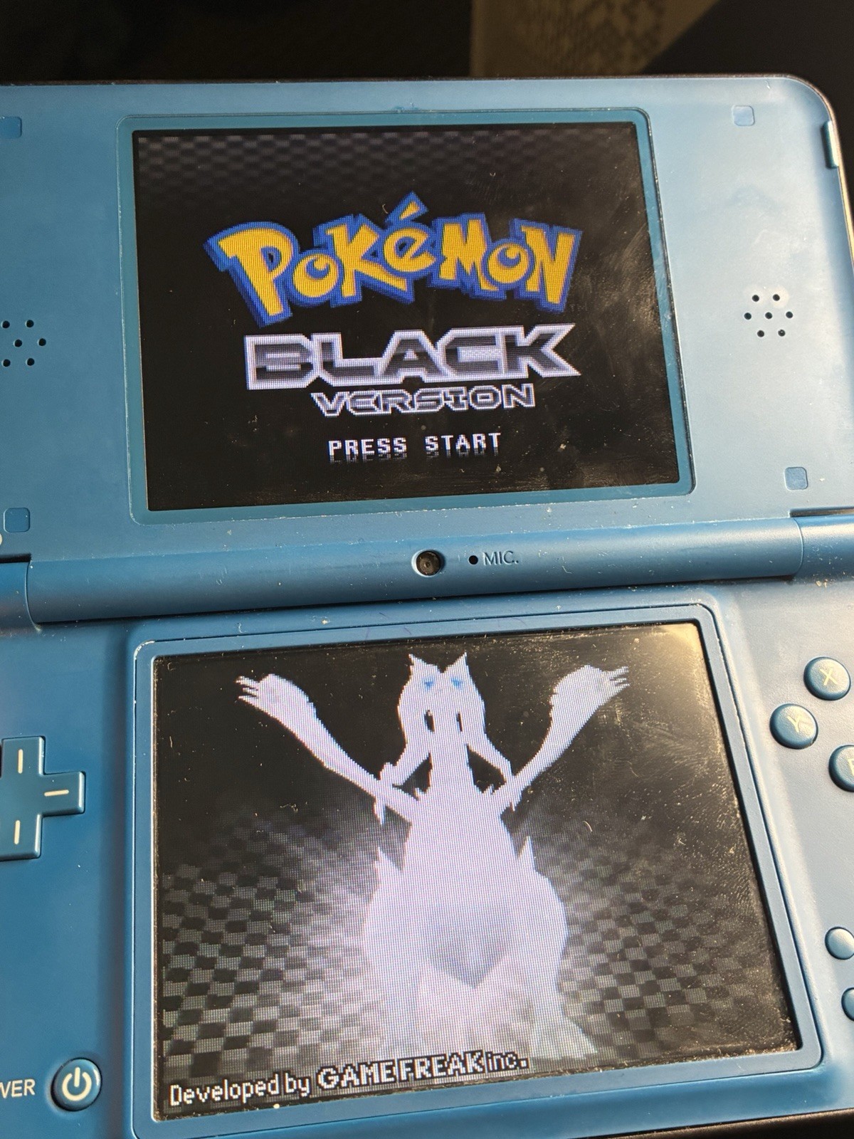 Pokemon: Black Version (Nintendo DS, 2011) CIB W/ Manual Tested Working