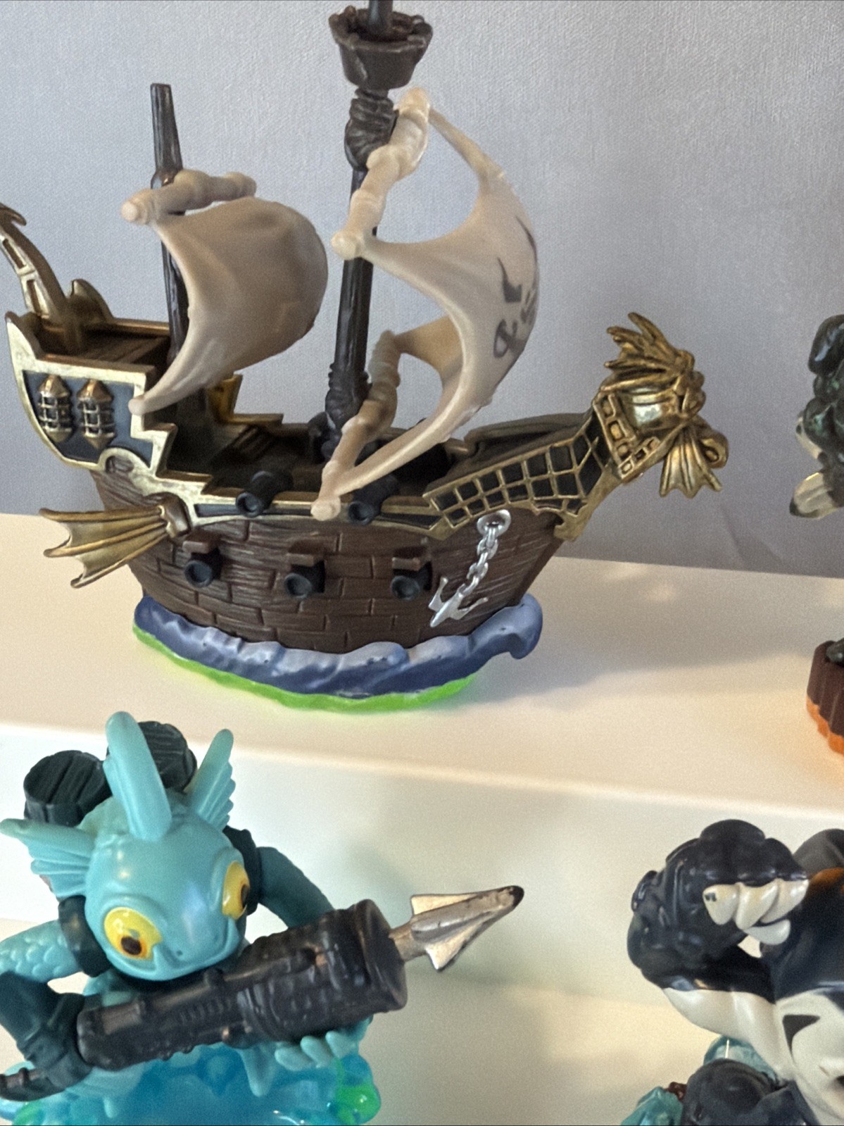 10 Skylanders Game Figures Elf Shroomboom Giant Terrafin Zap Drill Spyros Ship