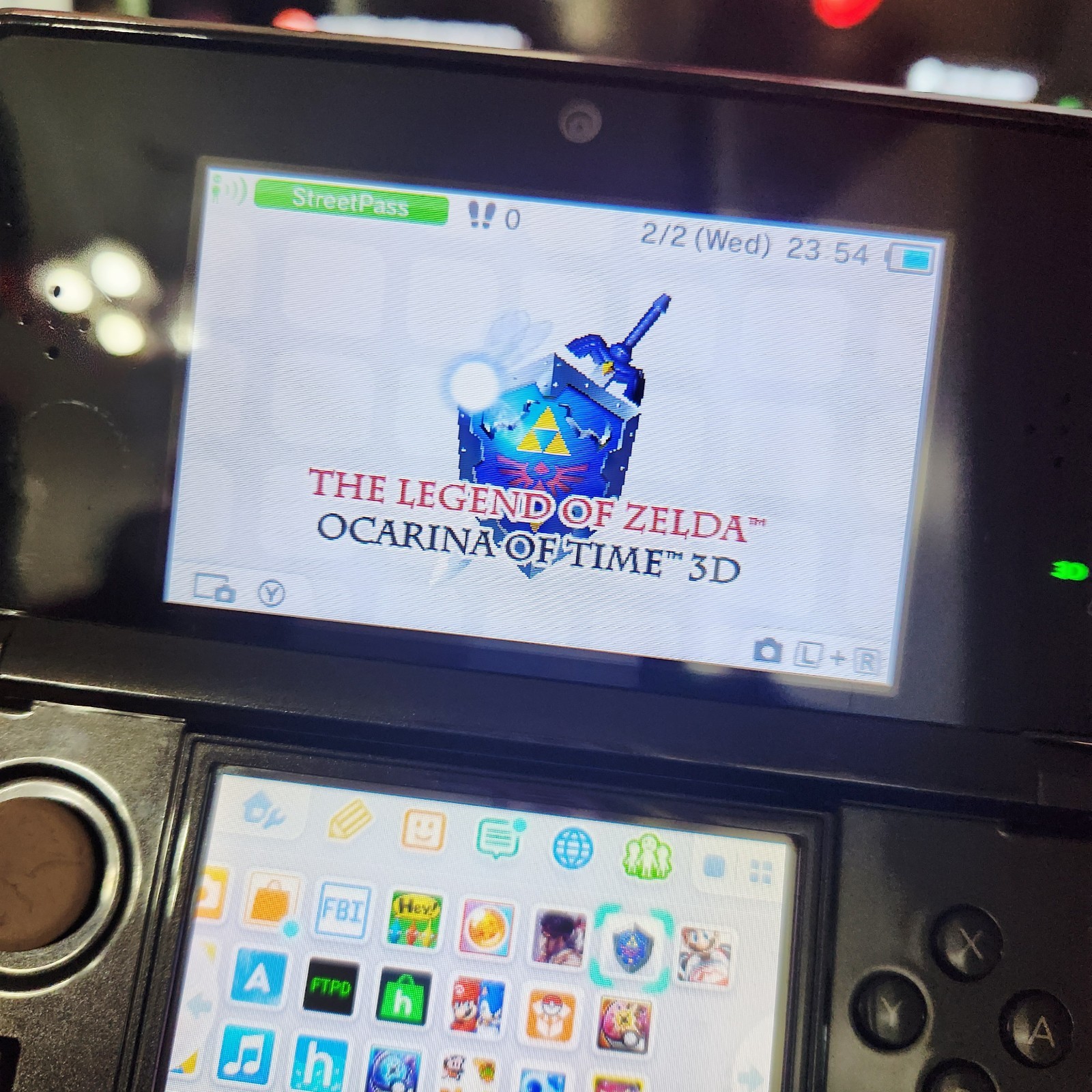 3DS Cosmo Black Handheld System CTR-001 W/GAMES – TESTED