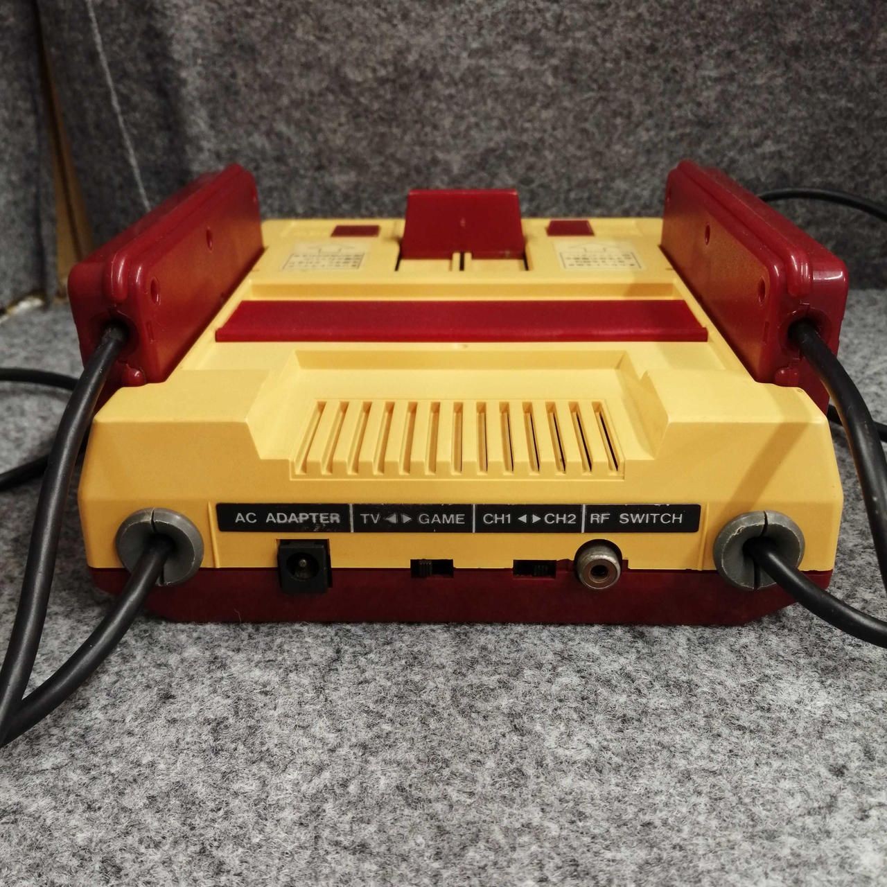 Nintendo Junk Family Computer HVC-001 Used