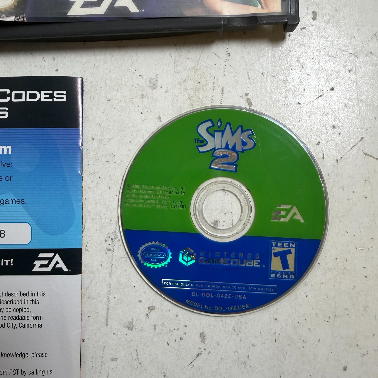 The Sims 2 (Nintendo GameCube, 2005) EA Life Simulation Strategy Game Complete