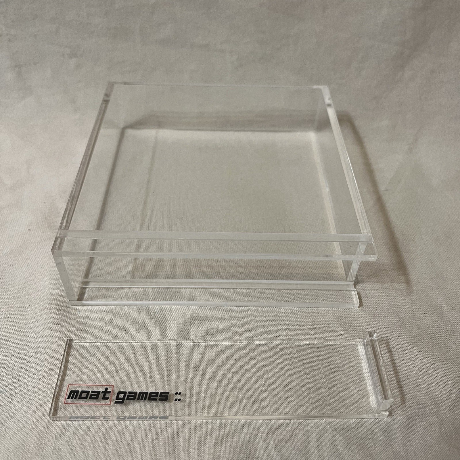 Acrylic Display Case for Nintendo Game Boy, Advance, & Color – UV Protection