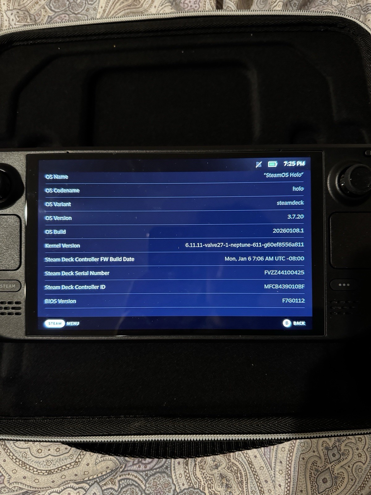 Valve Steam Deck OLED 512GB Black Handheld Console