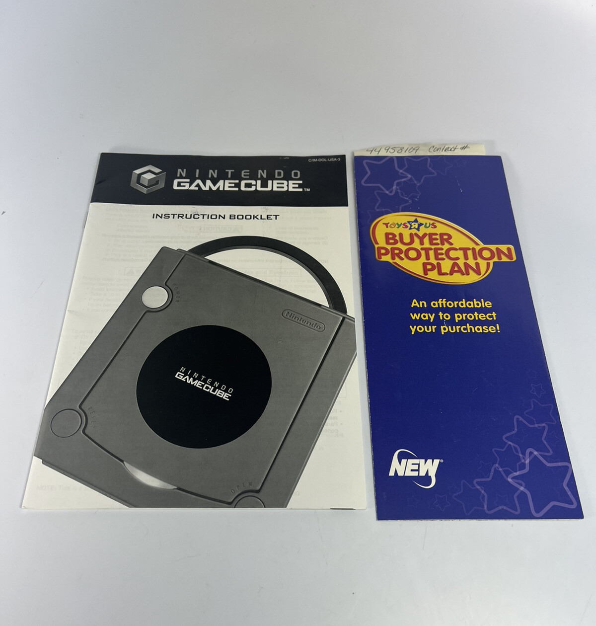 Authentic GameCube Instruction Booklet w/ Toys ‘r’ Us Buyer Protection Plan