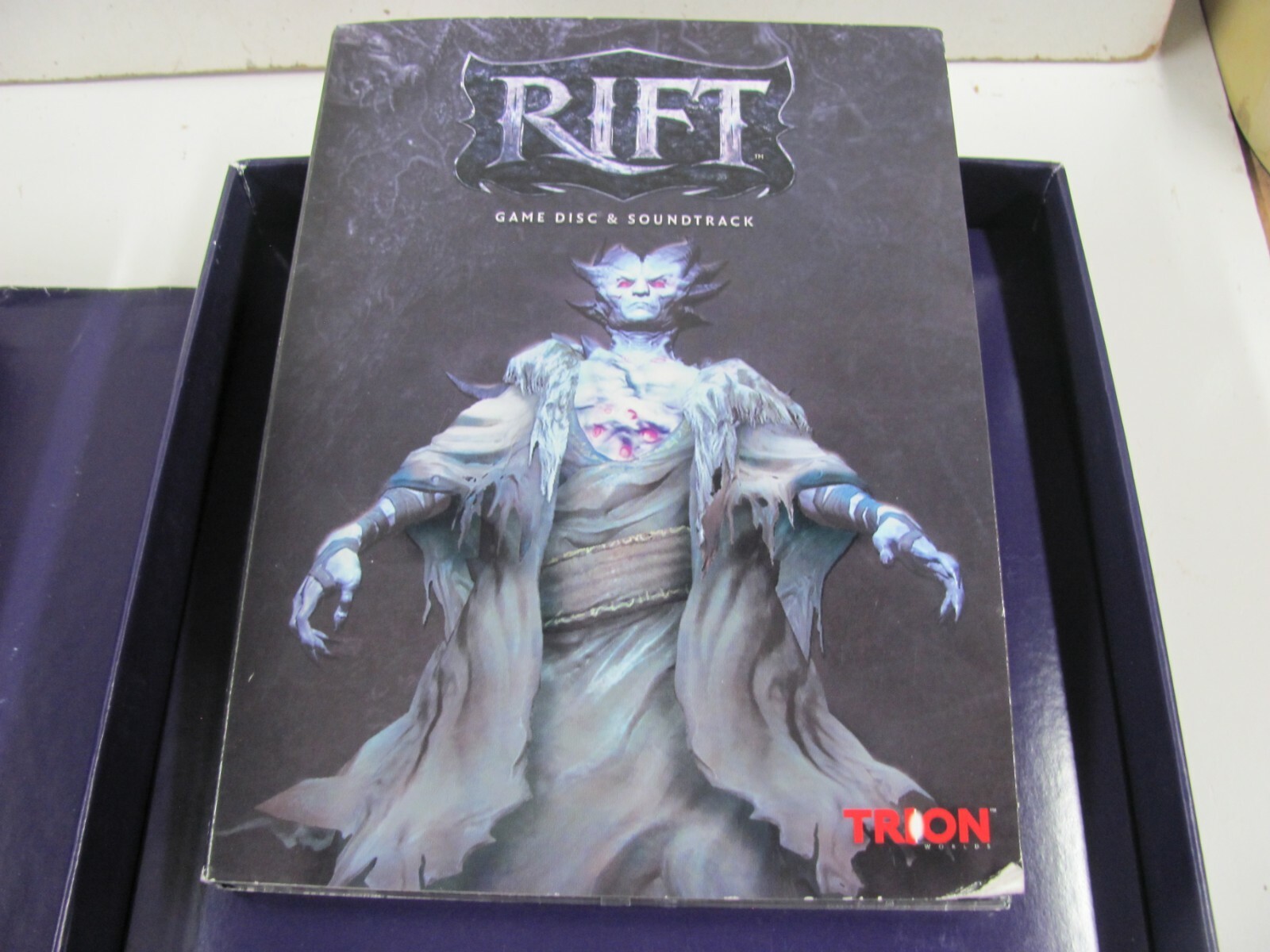 RIFT: Collectors Edition Box Set P.C. Game Disc, Soundtrack, Trion, Box Set
